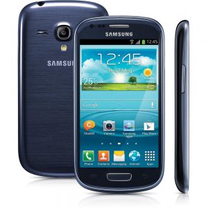 Samsung Galaxy S3 mini имеет 4-дюймовый экран Super AMOLED с разрешением WVGA