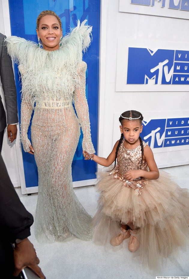 В воскресенье вечером   2016 MTV Video Music Awards   состоялся в Нью-Йорке